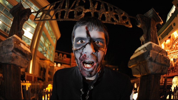 zombie at fright fest in elitch gardens